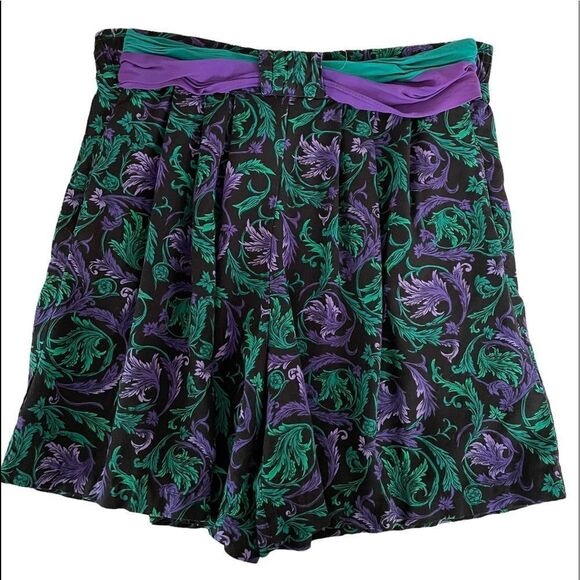 SKORT WITH TIE ACCENT AT WAIST - Picture 2 of 8